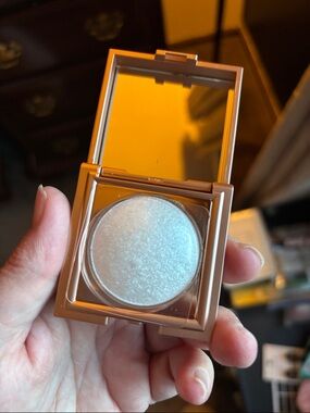Stila Heavens Dew all over glimmer- retails 30